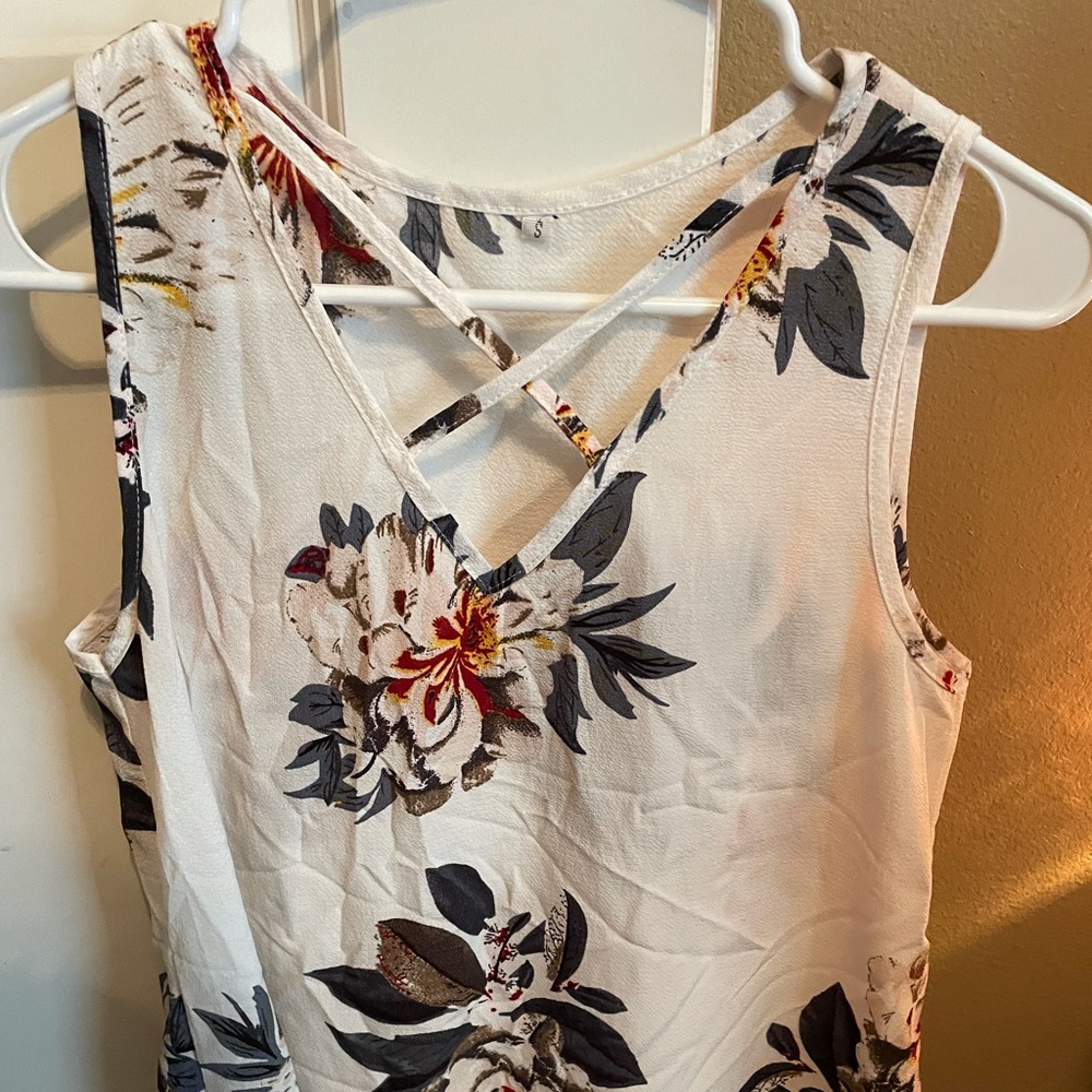 WHITE FLORAL SHEIN DRESS